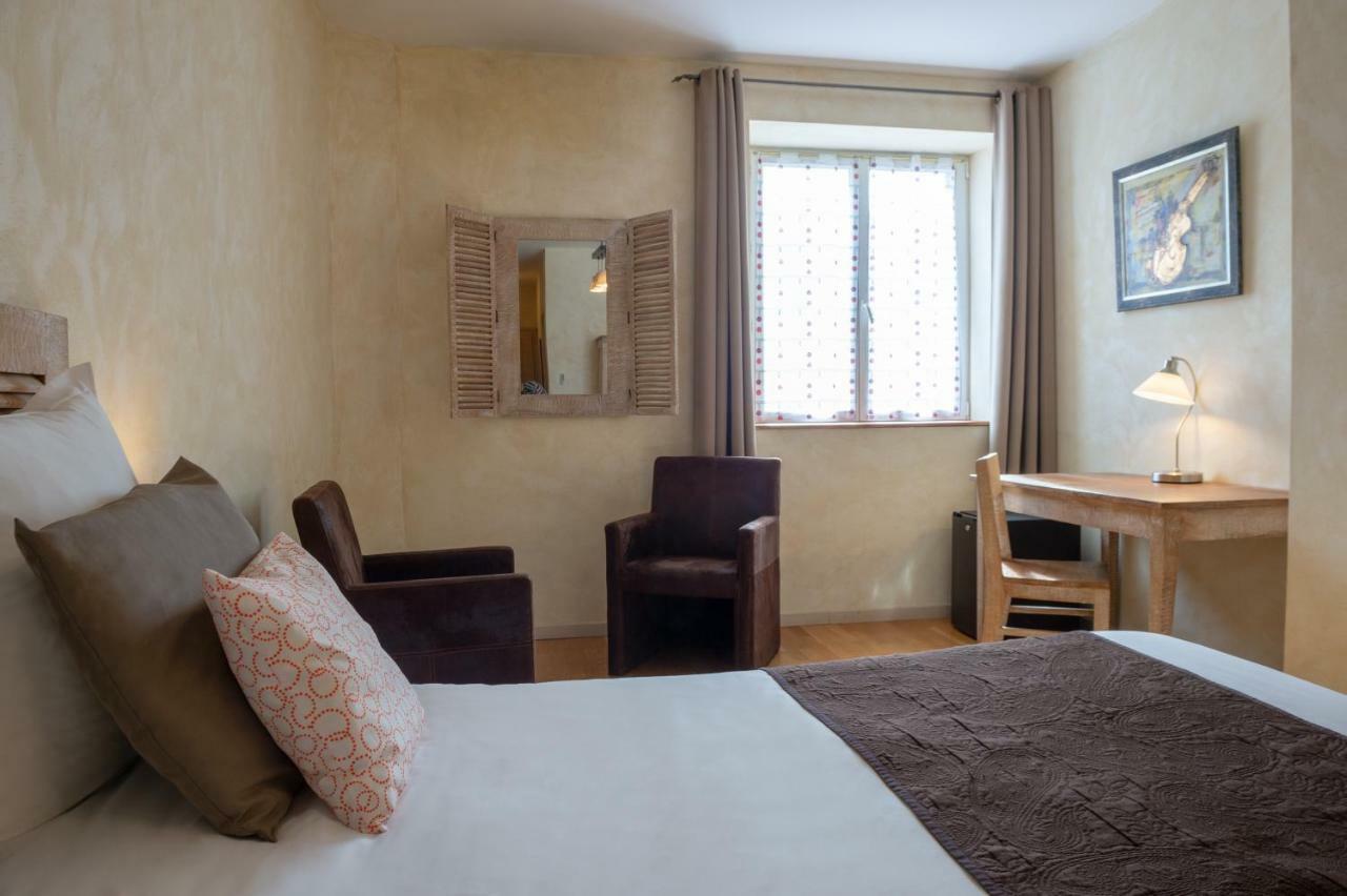 Domaine De La Courbe Hotel Le Lude Bagian luar foto
