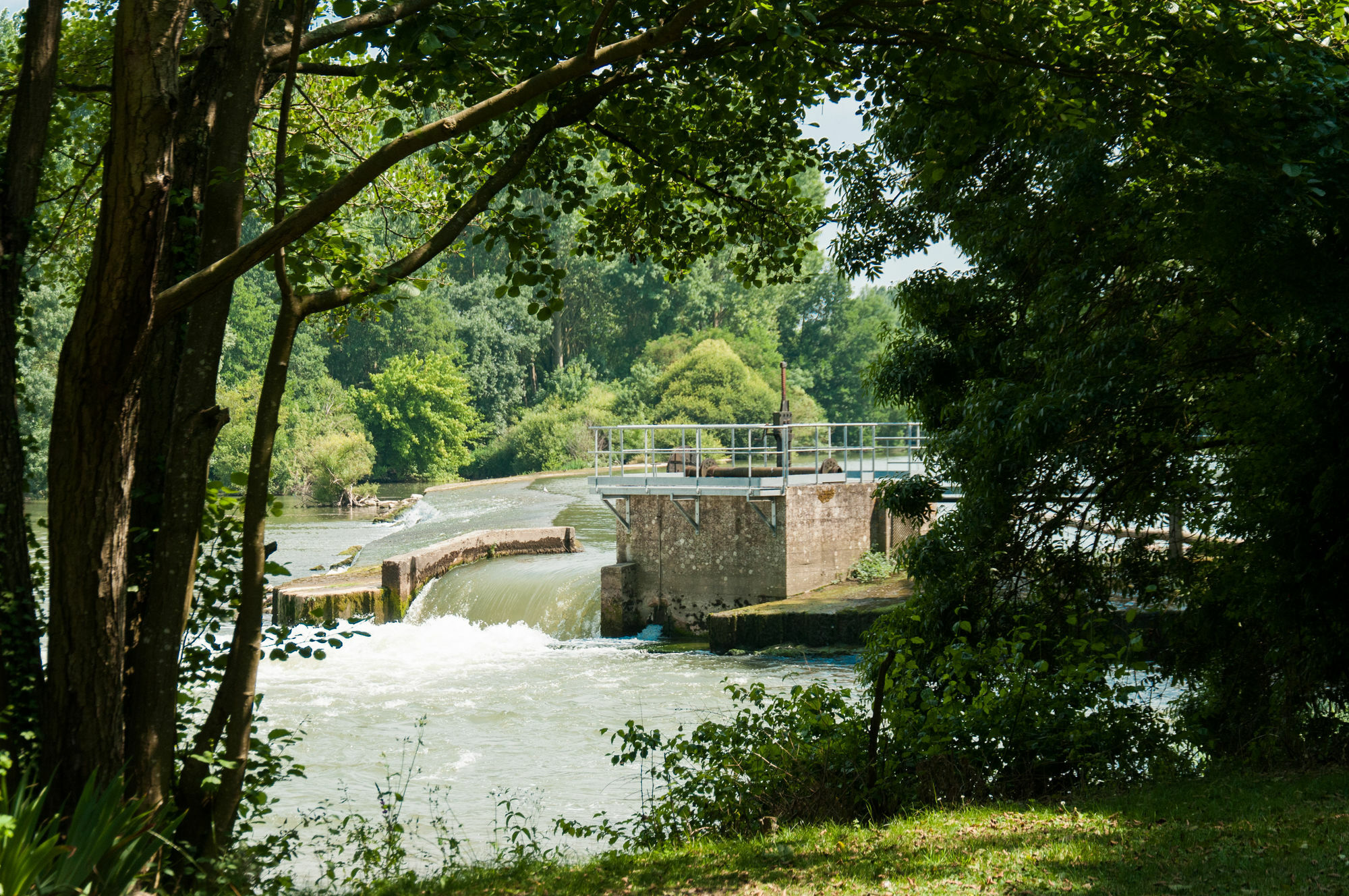 Domaine De La Courbe Hotel Le Lude Bagian luar foto